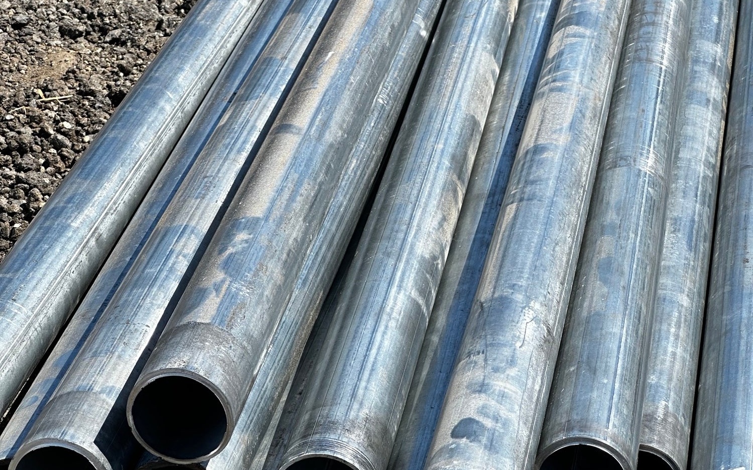 Galvanized steel fence posts for panel fencing